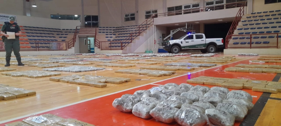 Cargamento de marihuana incautado en Misiones. (foto: Gendarmer&iacute;a Nacional)