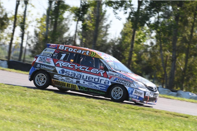 Turismo Pista: el paranaense Bastidas se destacó en la clasificación de la Clase 3