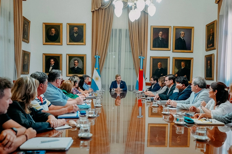 Reuni&oacute;n de gremios docentes con Frigerio. Archivo