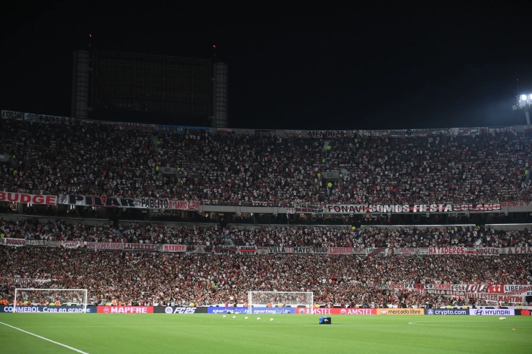 Se confirmó la dura sanción de Conmebol a River por el recibimiento ante Mineiro