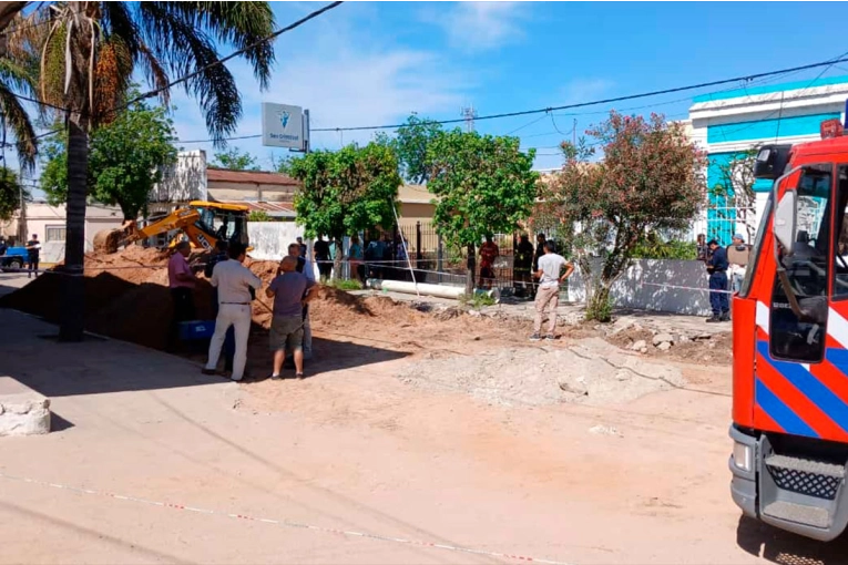 Trabajador municipal murió tras derrumbe en una obra de red cloacal en ciudad entrerriana