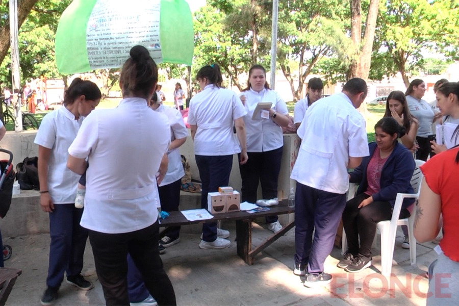 Estudiantes de Enfermer&iacute;a. (foto: Elonce)