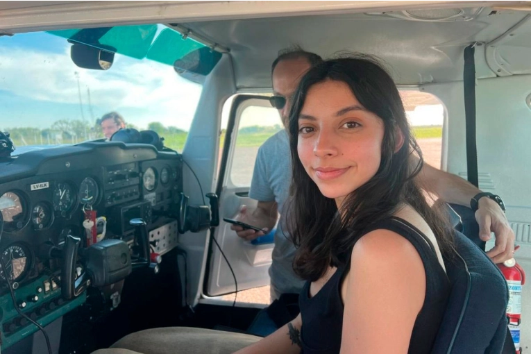 Egresó la primera mujer piloto del Aero Club de Gualeguaychú: "Disfruto plenamente de lo alcanzado"