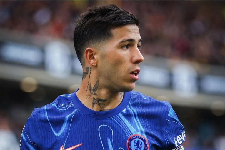 Enzo Fernández podría cambiar de club antes del Mundial: dos grandes de Europa lo buscan