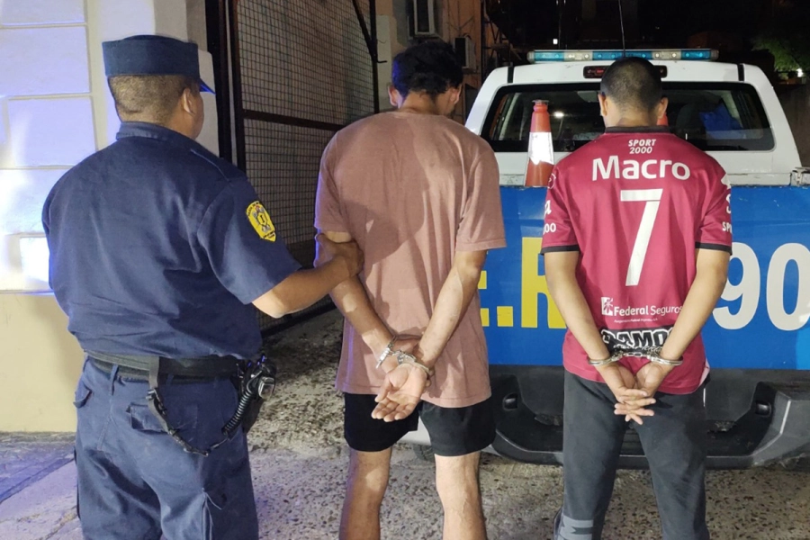 Detenidos en Paran&aacute;. (foto: Polic&iacute;a de Entre R&iacute;os)