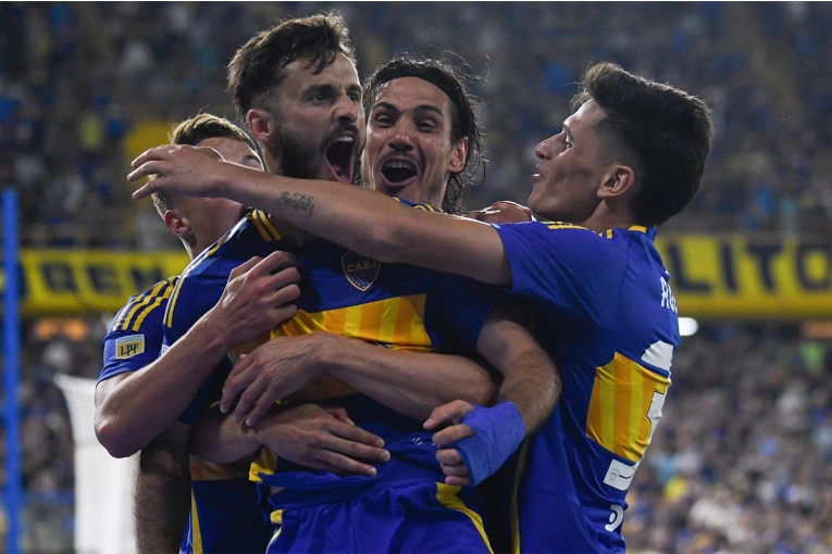 Boca goleó 4-1 a Godoy Cruz en La Bombonera y logró el primer triunfo de Gago: videos