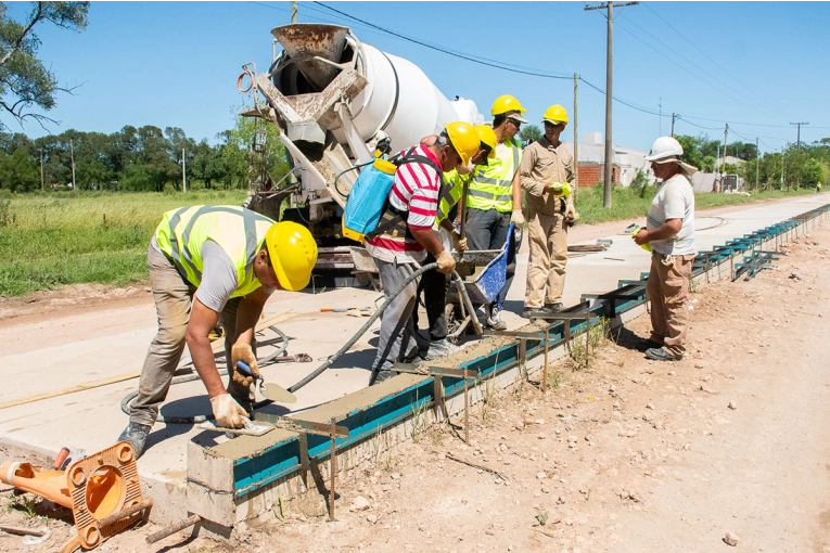 Avanza la construcción de obra vial para el tránsito pesado en Larroque