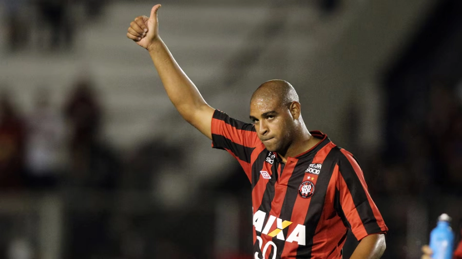 Adriano surgi&oacute; en Flamengo y su &uacute;ltimo paso por Brasil fue con la camiseta del Athletico Paranaense
