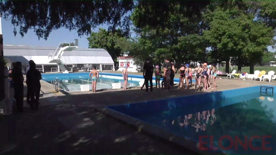 La nataci&oacute;n, parte del triatl&oacute;n.