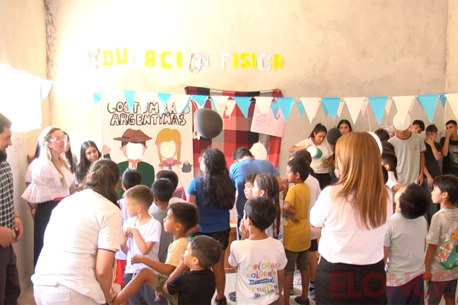 Escuela Mar&iacute;a Reina