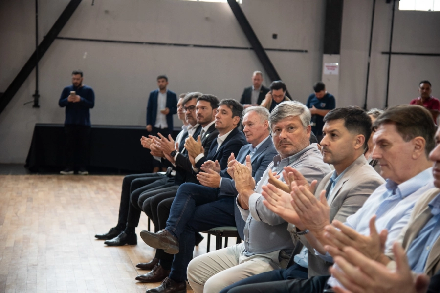 Acto en el Centro Cultural y de Convenciones La Vieja Usina