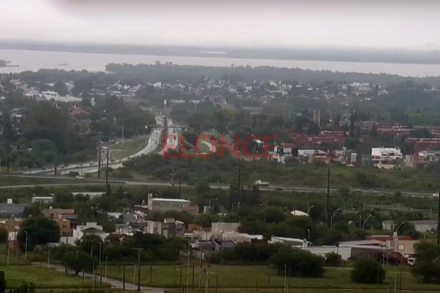 Lluvia persistente en Paran&aacute;