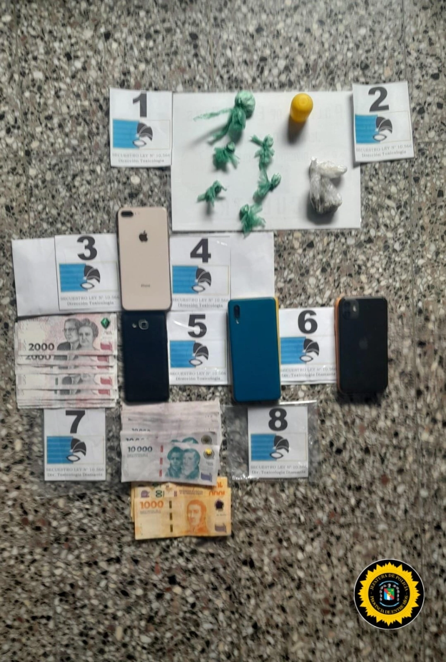 Los celulares secuestrados. (foto: Polic&iacute;a de Entre R&iacute;os)