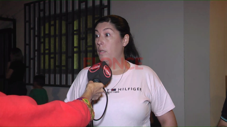 Pamela Romero, integrante de la comisi&oacute;n vecinal. Foto: Elonce