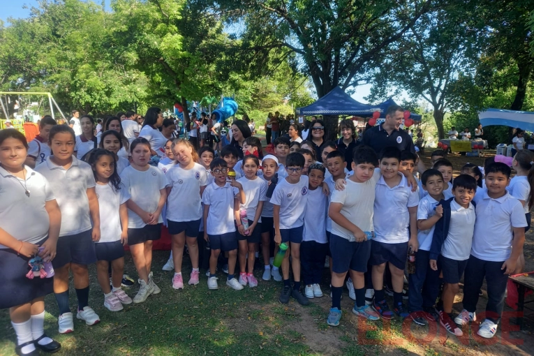 Ayudar Hace Bien: imágenes de la jornada solidaria a beneficio de la escuela de barrio Macarone