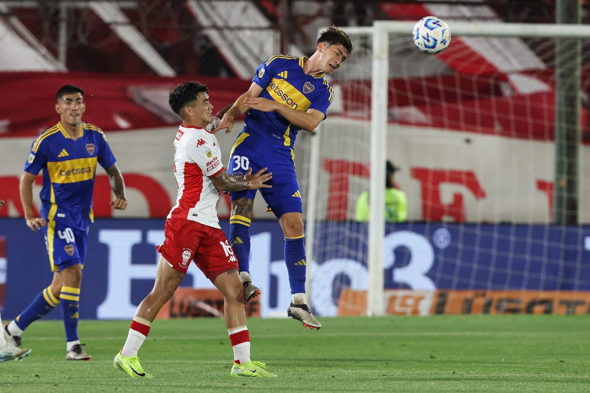 Con un final polémico, Boca empató con Huracán en un duelo clave | Elonce.com