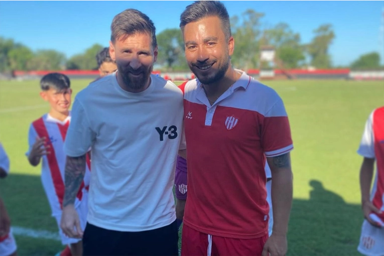 Paranaense estuvo con Messi en Rosario y cumplió su sueño: fotos