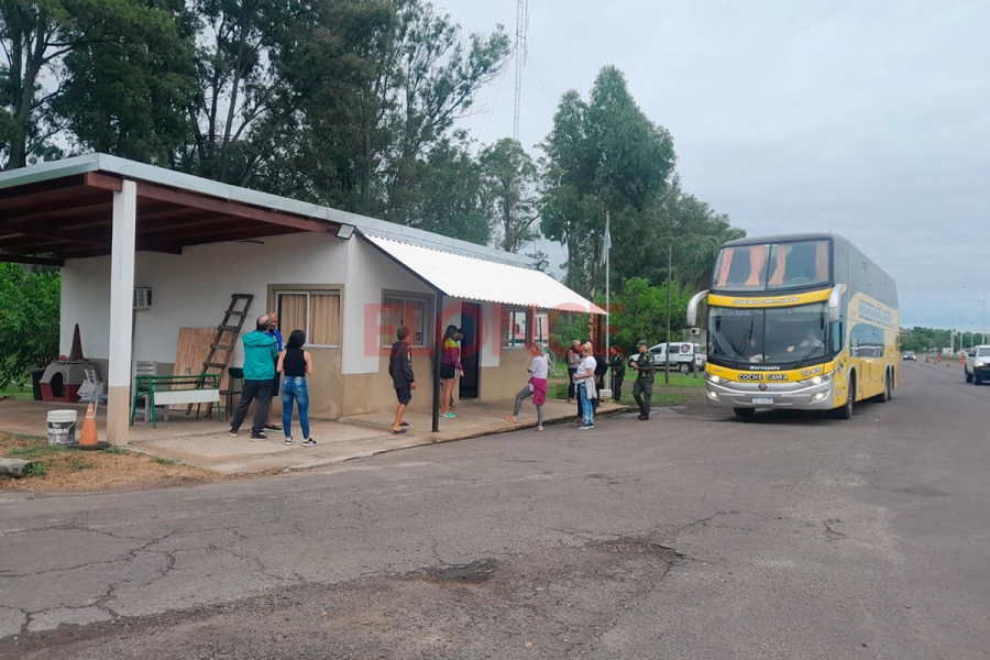 Los pasajeros fueron testigos de la denuncia. (foto: Elonce)