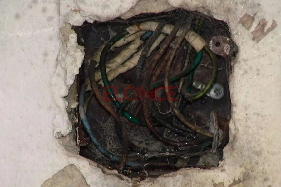 Escuela Baz&aacute;n y Bustos afectada por las lluvias