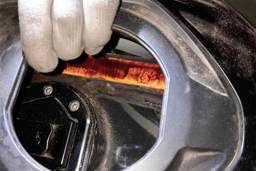 Coca&iacute;na en el tanque de combustible de la moto. Gendarmer&iacute;a Nacional