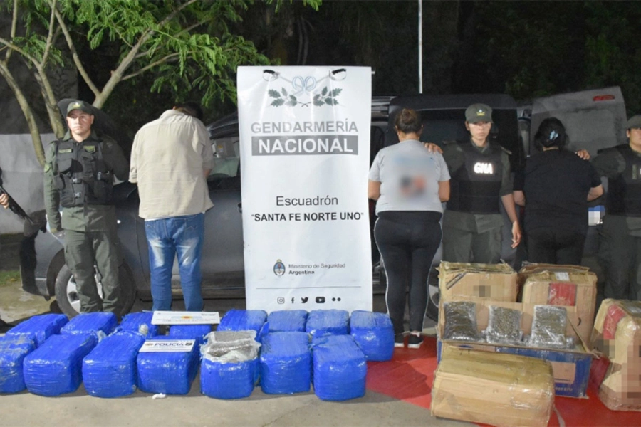 Detenidos por trasladar m&aacute;s de 230 kilos de cogollos de marihuana. Gendarmer&iacute;a Nacional