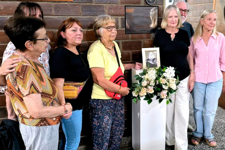Profesores de Alejandra. (foto: Chajar&iacute; al d&iacute;a)