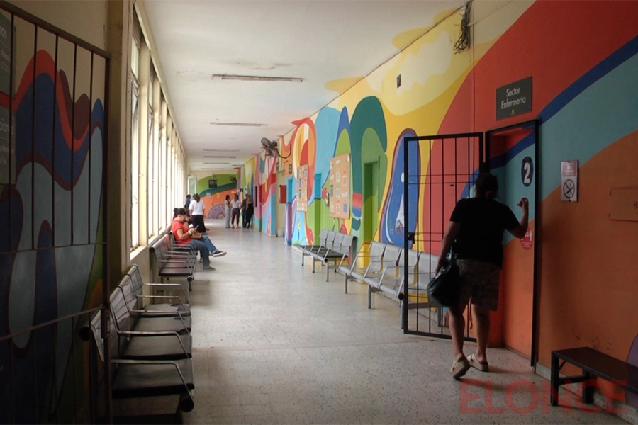 Los pasillos del Hospital Escuela. (foto: Elonce)