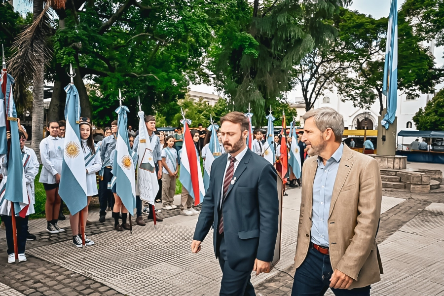 El gobernador Frigerio y el intendente Azcu&eacute;. (foto: Gobierno de Entre R&iacute;os)