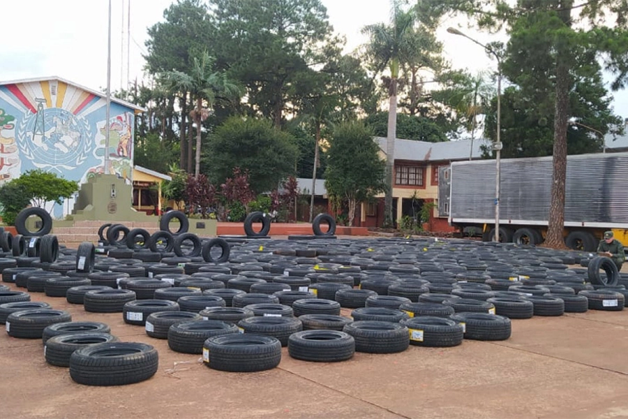 Cubiertas de contrabando. Gendarmer&iacute;a Nacional