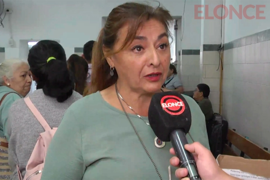 M&oacute;nica, la encargada de dar los n&uacute;meros