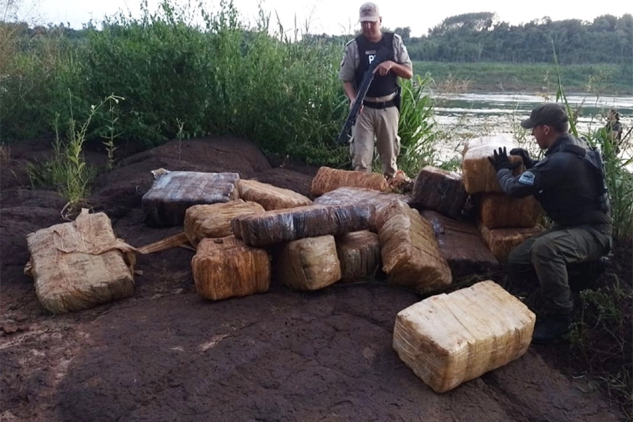 Marihuana incautada: los involucrados huyeron. Gendarmer&iacute;a Nacional