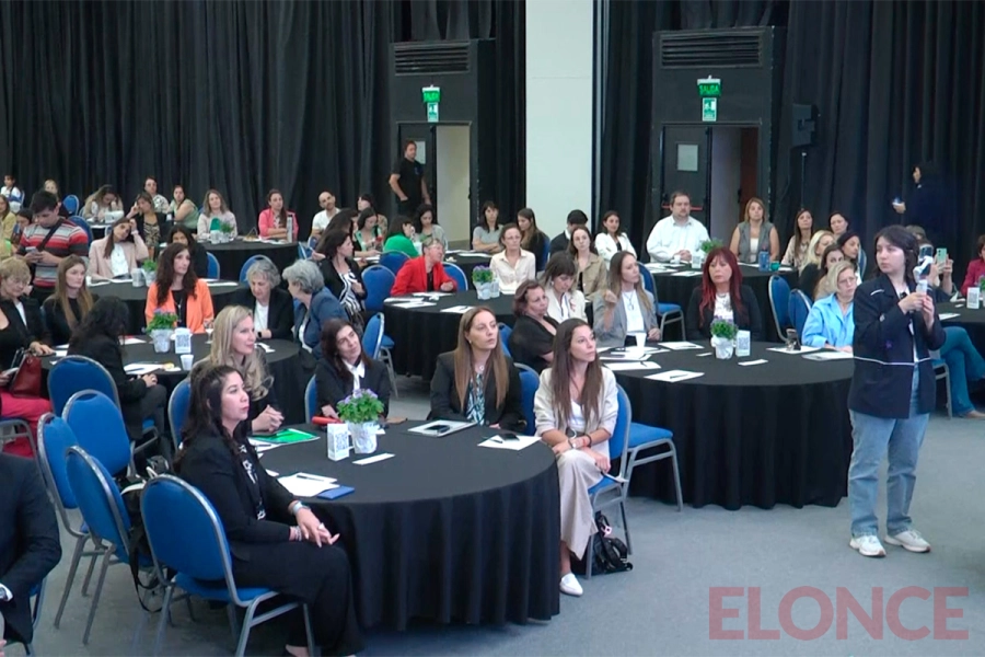 Foro Mujer Activa Con Voz. (foto: Elonce)