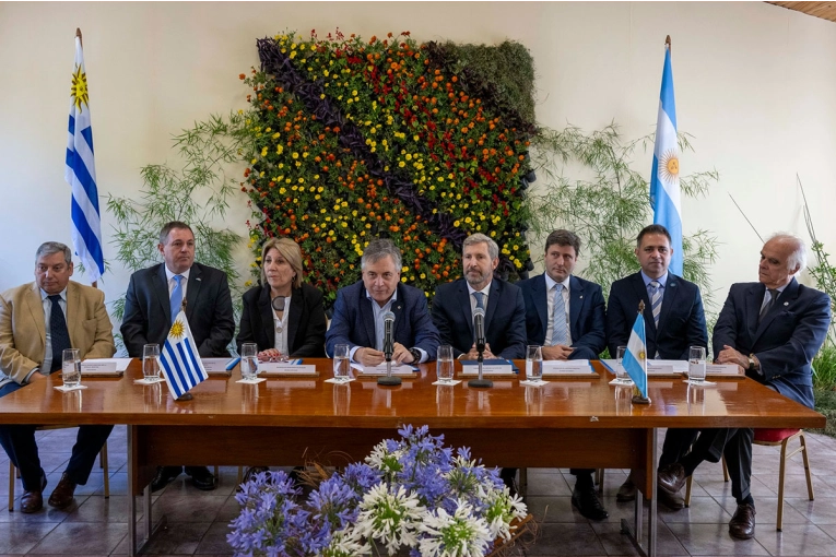 Frigerio participó de la reunión del Comité de Integración Gualeguaychú-Fray Bentos