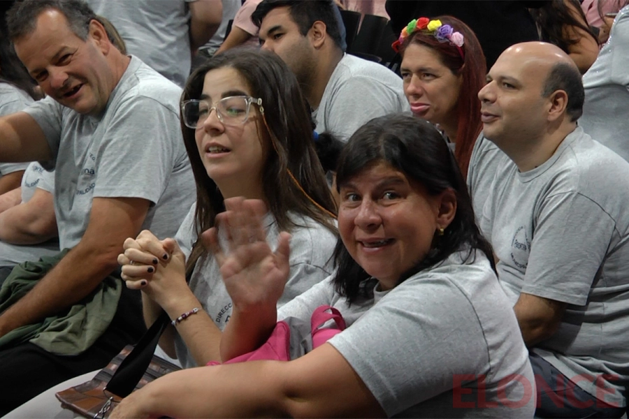 Se realiz&oacute; el acto de cierre de los talleres del CEMI de Paran&aacute;. (foto: Elonce)
