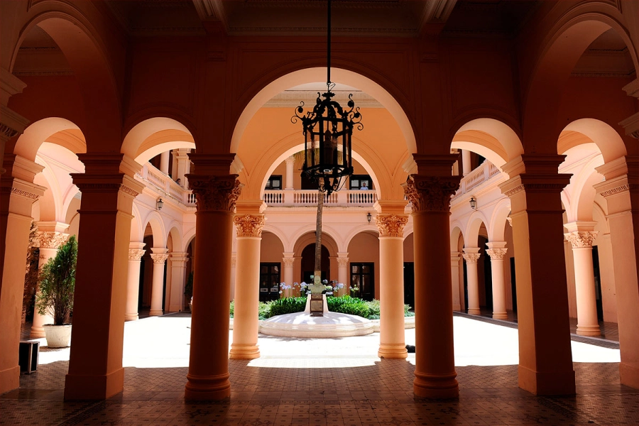 Patio casa de Gobierno. (Archivo)