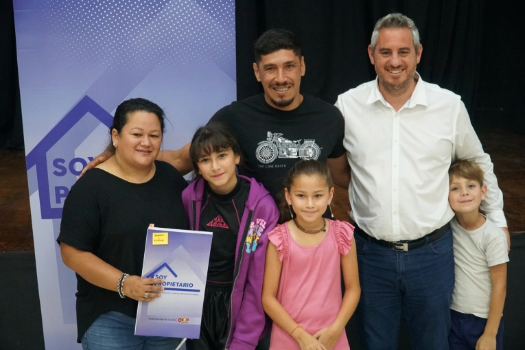 Programa municipal de viviendas en Colón benefició a 40 familias