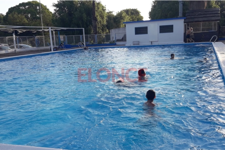 Arrancó la temporada: las familias ya disfrutan de las piletas del Club de Pescadores