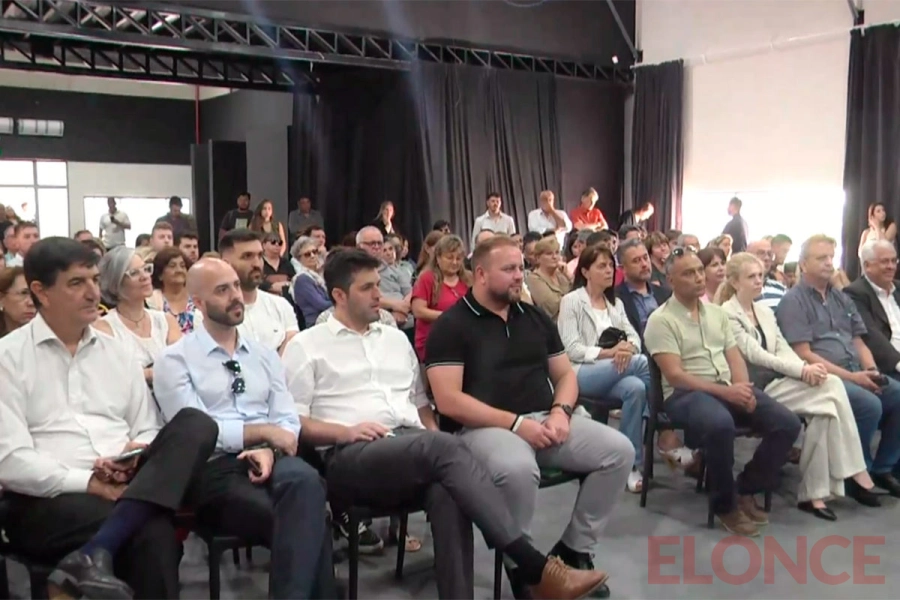 Menciones especiales