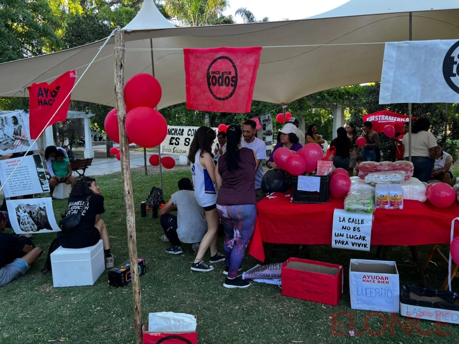 Más donaciones a Plaza Sáenz Peña. (foto: Elonce)