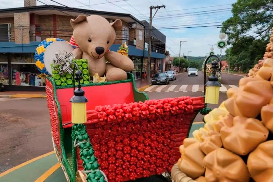 Las impresionantes postales de Capiov&iacute; durante la temporada navide&ntilde;a. (Foto: Infobae).