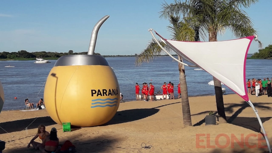 "En el Municipal se habilit&oacute; un punto fotogr&aacute;fico". (foto: Elonce)