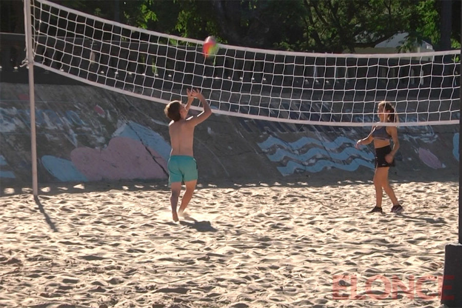 Espacio de juegos en el Balneario Municipal. (foto: Elonce)