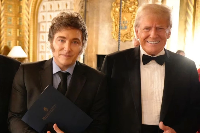 Milei recibió la invitación para asistir a la asunción de Donald Trump