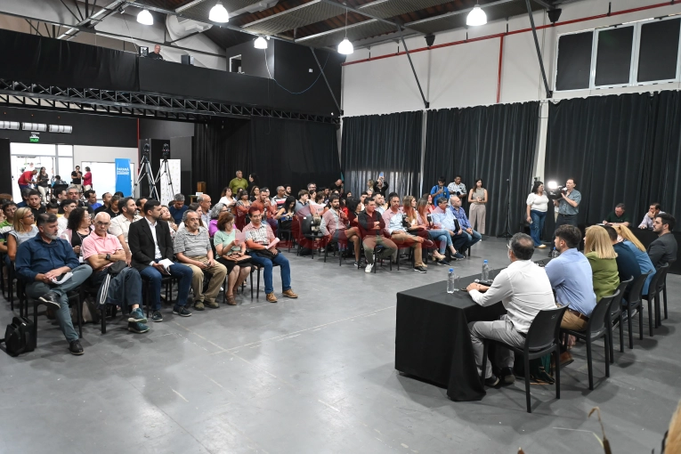 Romero calificó como “enriquecedora” a la audiencia pública por la concesión del servicio de colectivos urbanos