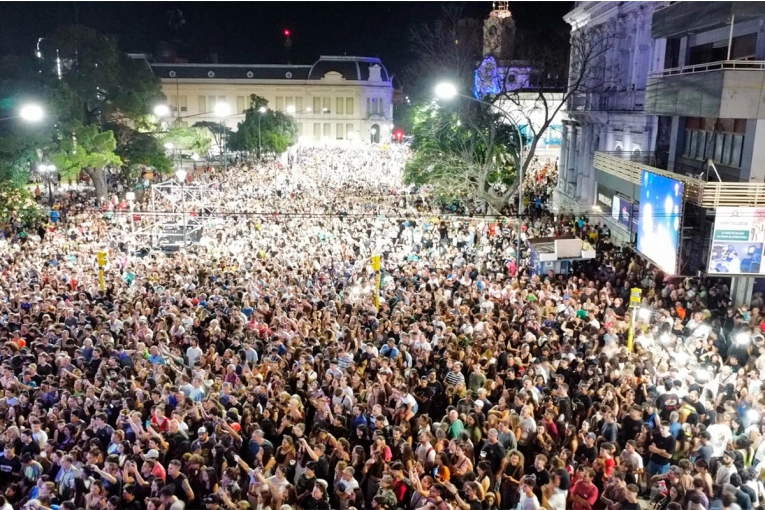 Estiman que 20.000 personas disfrutaron de evento “Viví 25 de Mayo” en Paraná