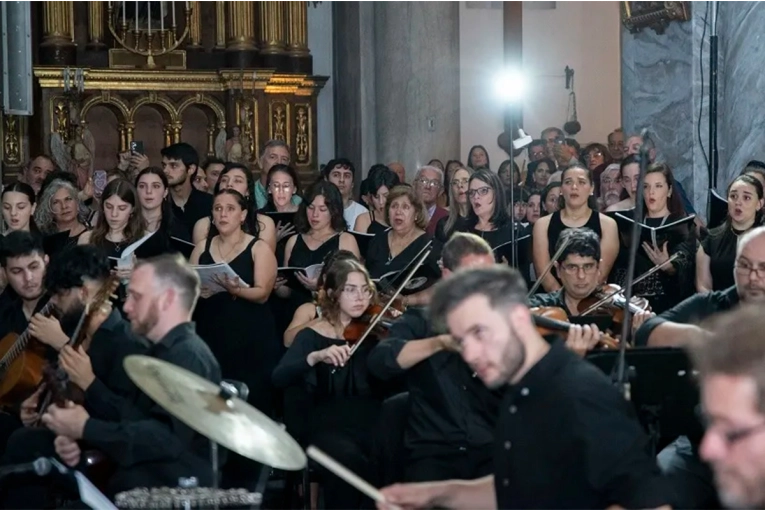 Interpretarán la Misa Criolla y musicales en vivo, esta tarde en la Costanera de Paraná