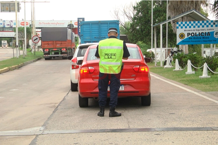 Por Navidad, en un día ya pasaron más de 13 mil vehículos por el Túnel Subfluvial