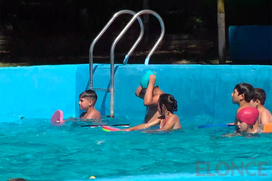 Colonias municipales de vacaciones en Complejo El Sol. (foto: Elonce)