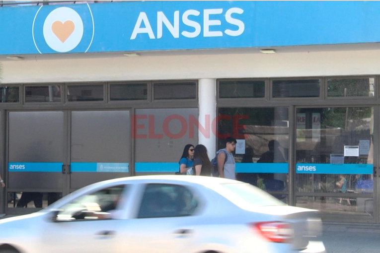 Jubilaciones, AUH y otras asignaciones: empiezan esta semana los pagos de Anses