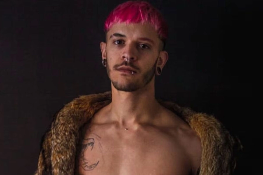 Franco Adri&aacute;n Toro. Redes Sociales